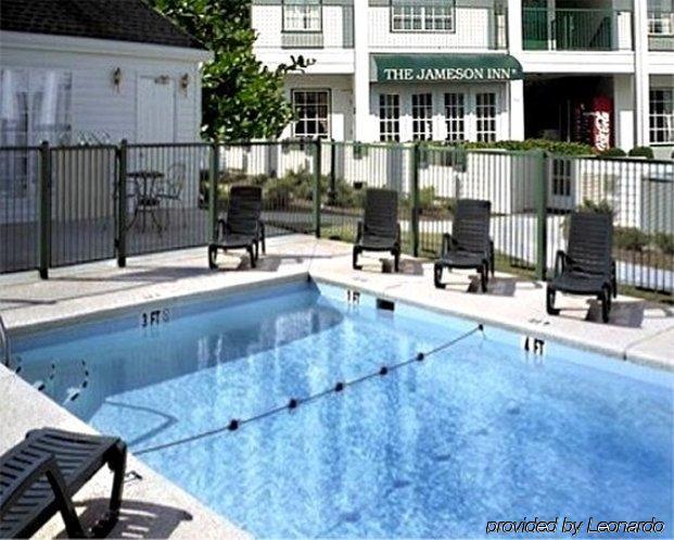 Baymont & By Wyndham Motel Grenada